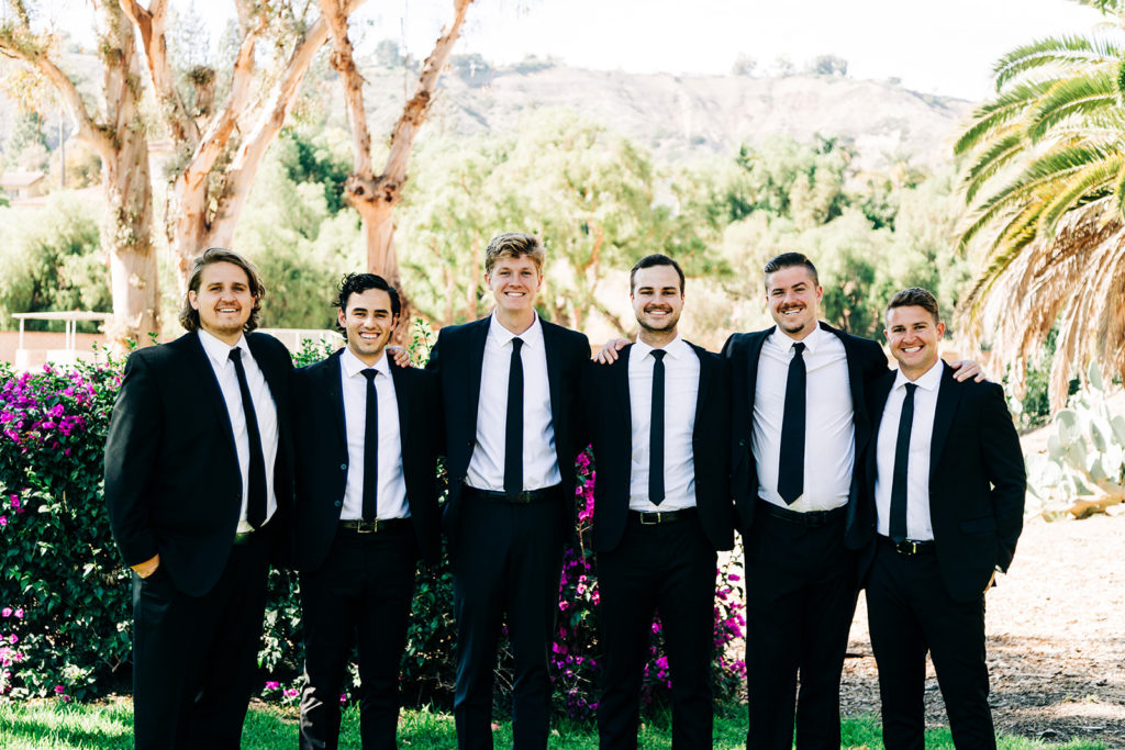 Camarillo wedding photography ; groomsmen smiling on wedding day