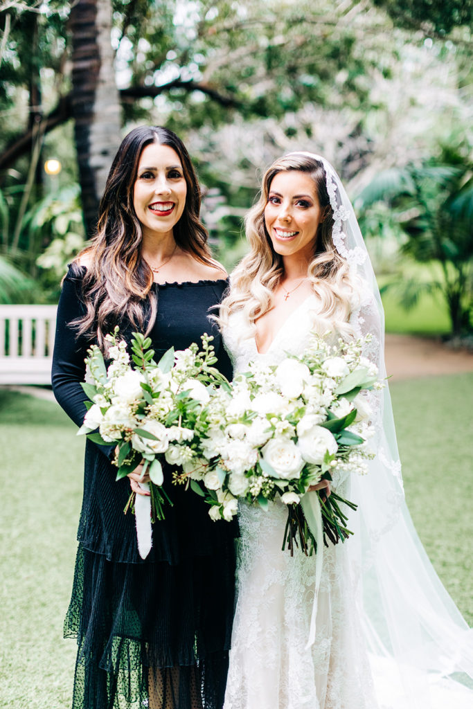 Hartley Botanica wedding photography; bride and bridesmaid holding bouquets